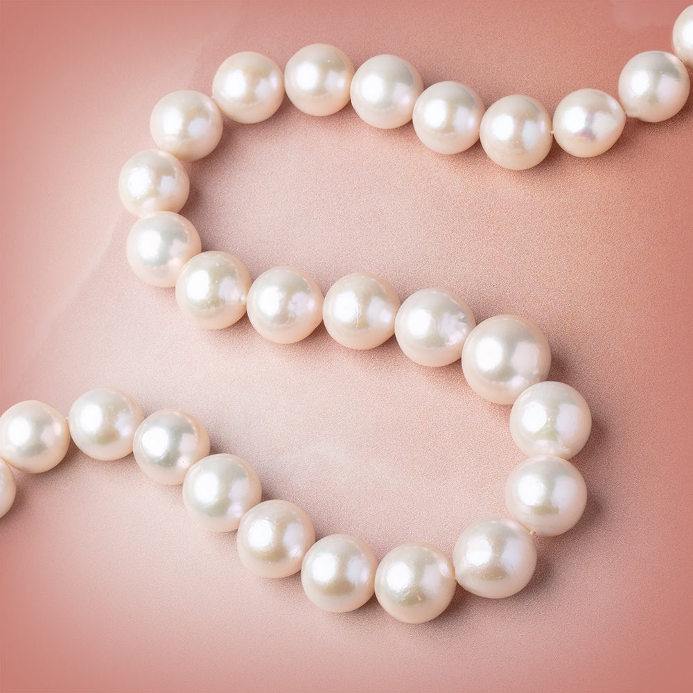 12-15mm White Round Freshwater Pearl 16.5 inch 32 pieces A