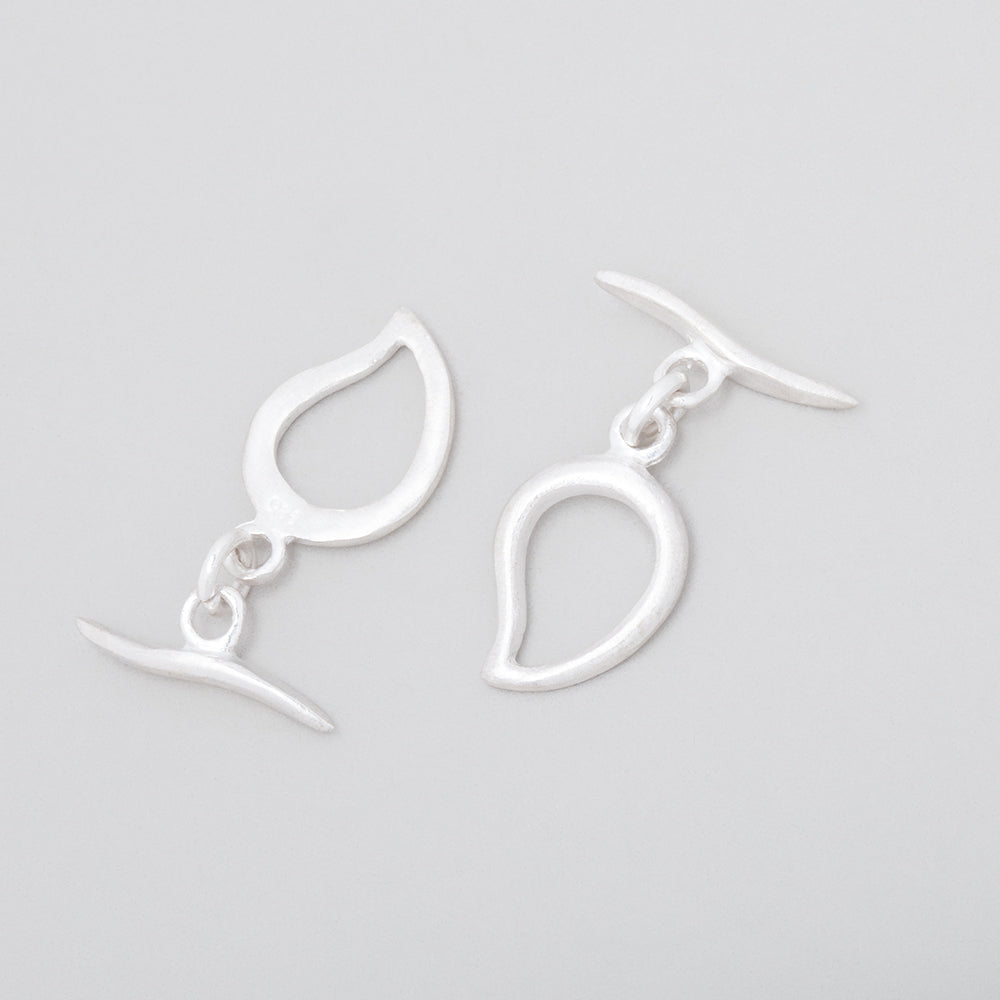 15x11mm Sterling Silver Satin Paisley Toggle 1 piece