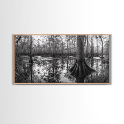 Sumpfbäume, Zypressenwasser, Naturspiegelungen, Marschlandschaft, gerahmter Leinwanddruck, rustikale Hüttendekoration, Wandbild für den Flur, Waldmotiv