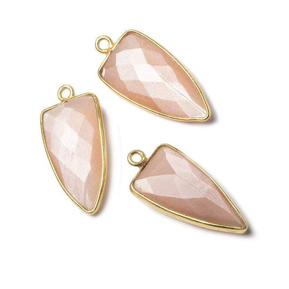 21x11mm Vermeil Bezel Angel Skin Peach Moonstone faceted point 1 focal bead