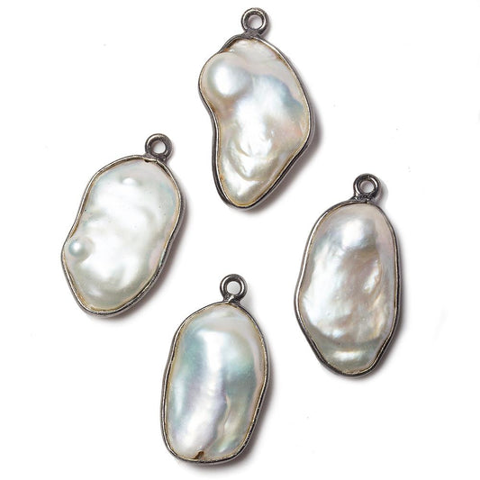 22x14mm Black Gold Bezeled Rose' White Keshi Pearl Pendant 1 piece