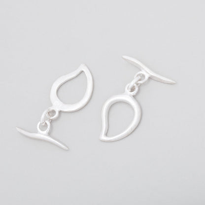 15x11mm Sterling Silver Satin Paisley Toggle 1 piece