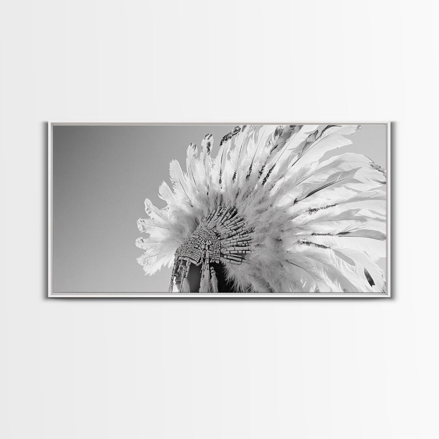 Kopfschmuck der Ureinwohner, Federkrone, Kulturelle Hommage, Leinwanddruck, Boho-Ethno-Dekor, Wandbild fürs Schlafzimmer, Monochromer indigener Stil