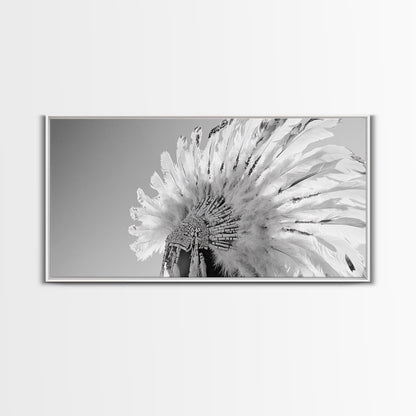 Kopfschmuck der Ureinwohner, Federkrone, Kulturelle Hommage, Leinwanddruck, Boho-Ethno-Dekor, Wandbild fürs Schlafzimmer, Monochromer indigener Stil
