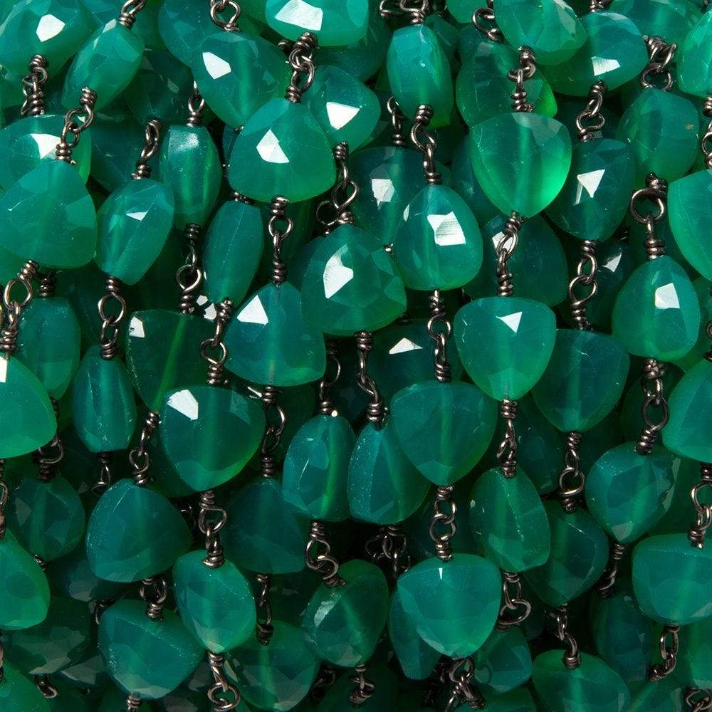 8mm Green Onyx triangle Black Gold plated Chain by the foot 22pcs