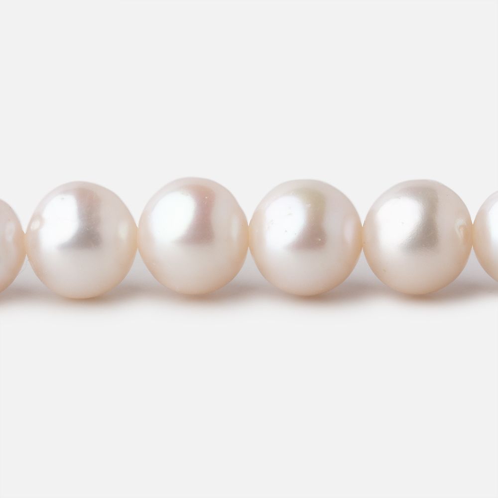 9-9.5mm Off White Off Round Freshwater Pearls 16 inch 47 pieces AA