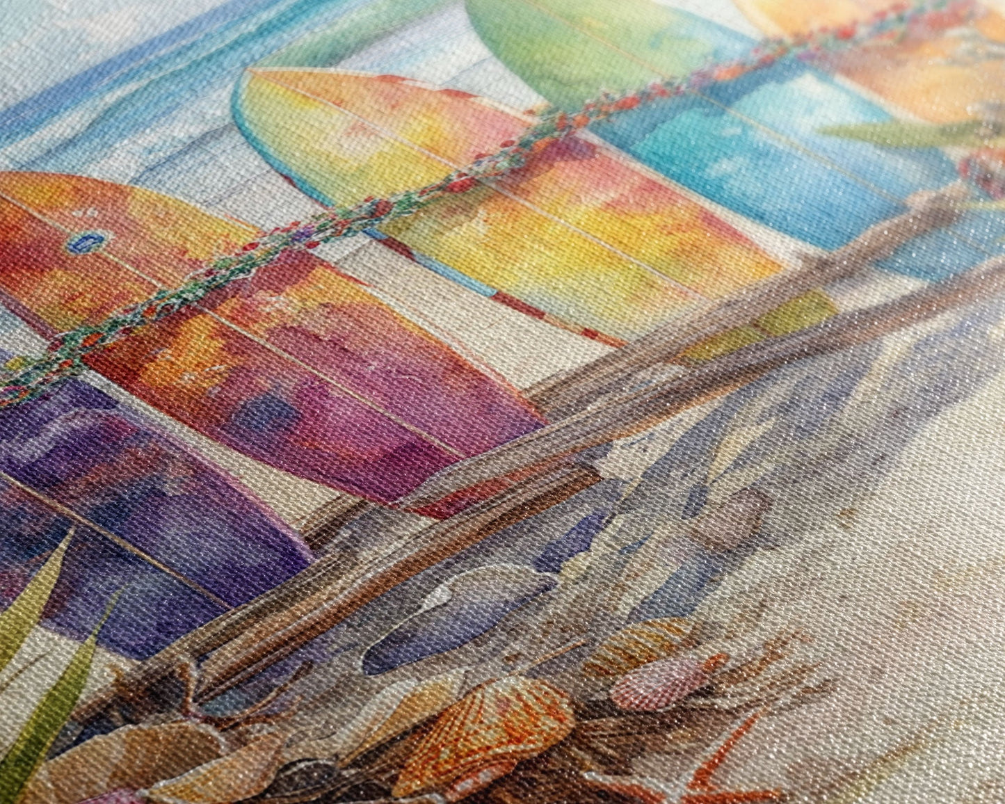 Weihnachts-Surfbretter am verschneiten Strand, gerahmter Leinwanddruck, tropische/maritime Weihnachtskunst oder Geschenkidee, Weihnachtsposter