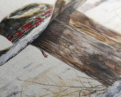 Rustikaler Cowboyhut auf schneebedecktem Pfosten, gerahmter Leinwanddruck, winterliche Western-Dekoration, weihnachtliche Bauernhauskunst, Kunst über dem Sofa in rustikalen Häusern