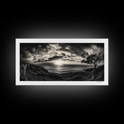 Dramatischer Sonnenuntergang über dem Meer, Küstenbaum, monochrome Landschaft, Leinwanddruck, Wandbild fürs Wohnzimmer, surreale Naturansicht, Meeresblick-Druck