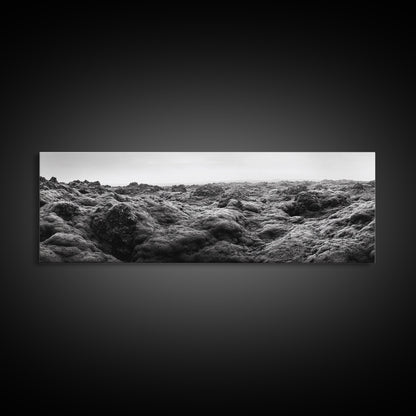 Vulkanmoos, raues Gelände, isländische Landschaft, wilde Naturszene, Leinwanddruck, Erdtöne, Wandbild für den Eingangsbereich, minimalistische Abenteuerkunst
