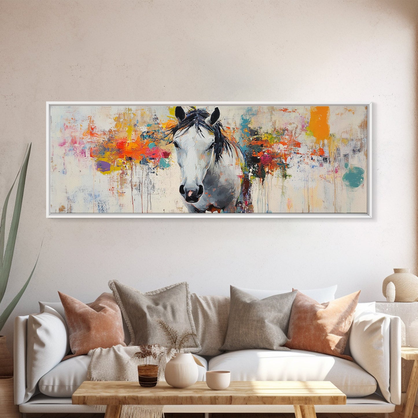 Weißes Pferd, abstrakte Kunst, stimmungsvolle Motive, rustikaler Stil, impressionistisches Pferd, gerahmter Leinwanddruck, extra breites Bild, moderne Landhauskunst