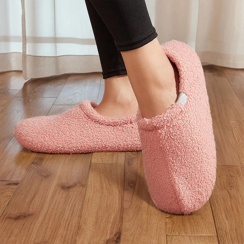 Fuzzy House Slippers for Women Warm Comfort Solid Bedroom Shoes Non-Slip Winter Plush Slippers